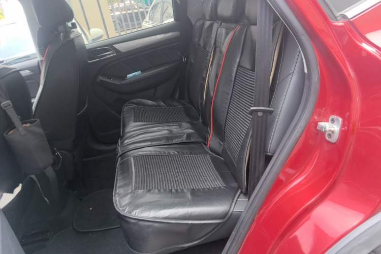 Used Roewe RX5 2018 20T Two-Wheel Drive Manual Internet Smart Edition Left Rear Seat