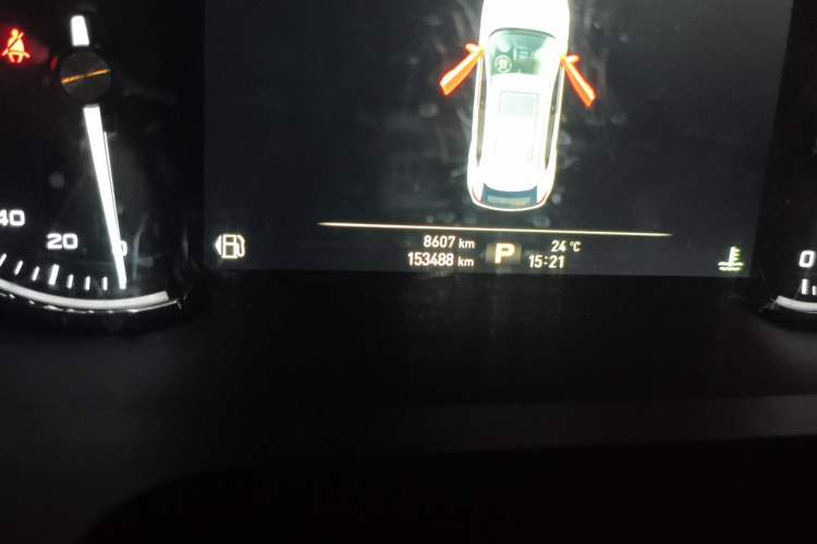 Used Roewe RX5 2018 20T Two-Wheel Drive Automatic Internet Smart Luxury Edition Odometer Close Up