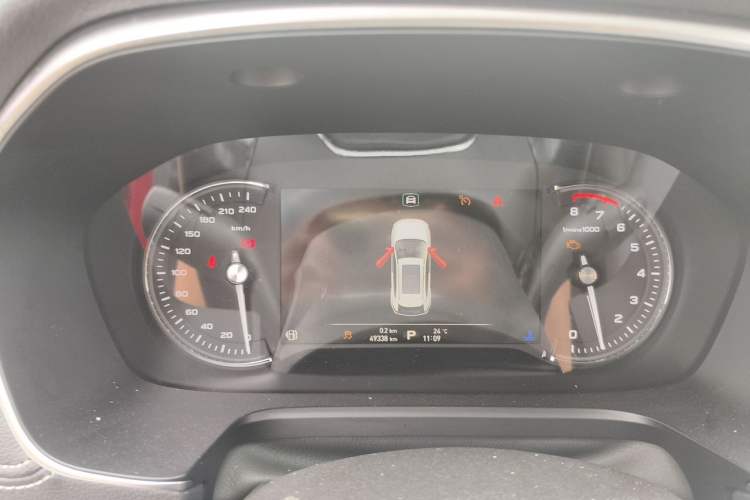 Used Roewe RX5 2018 30T Two-Wheel Drive Automatic Internet Platinum Edition Odometer Close Up