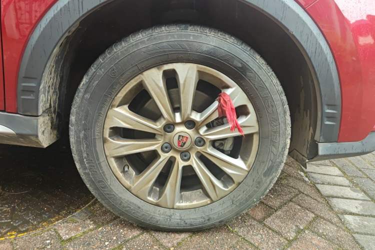 Used Roewe RX5 2018 20T Two-Wheel Drive Automatic Flagship Edition Right Front Wheel Hub