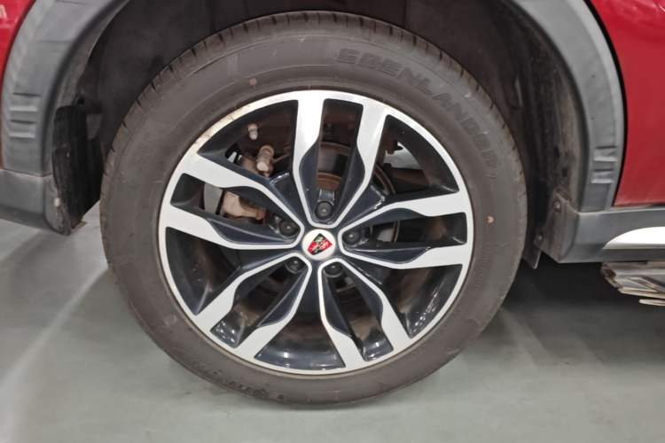 Used Roewe RX5 2018 30T Two-Wheel Drive Automatic Internet Smart Edition Right Rear Wheel Hub