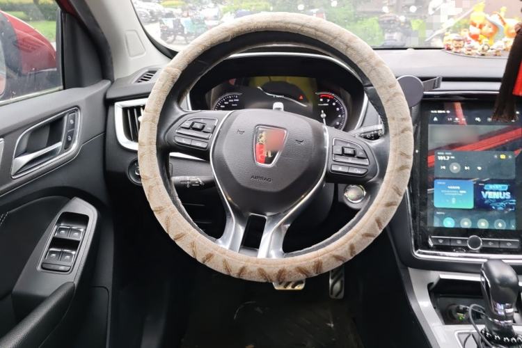 Used Roewe RX5 2018 20T Two-Wheel Drive Automatic Internet Smart Luxury Edition Steering Wheel