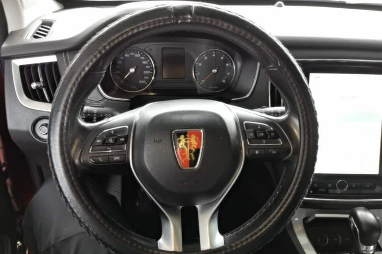 Used Roewe RX5 2018 20T Two-Wheel Drive Automatic Internet Smart Edition Steering Wheel