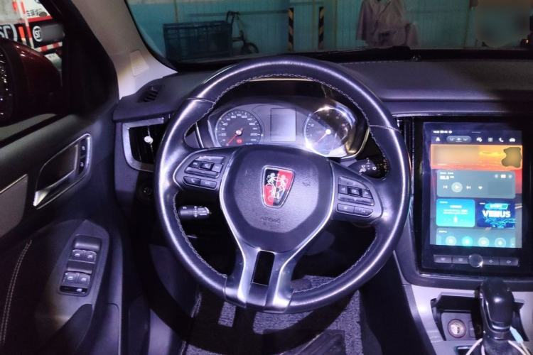 Used Roewe RX5 2018 20T Two-Wheel Drive Automatic Internet Smart Edition Steering Wheel