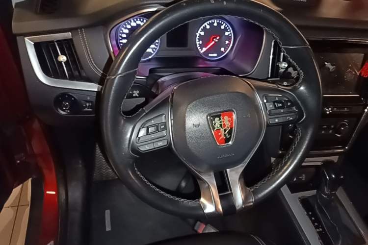 Used Roewe RX5 2018 20T Two-Wheel Drive Automatic Flagship Edition Steering Wheel