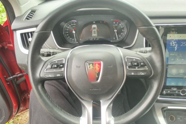 Used Roewe RX5 2018 30T Two-Wheel Drive Automatic Internet Platinum Edition Steering Wheel