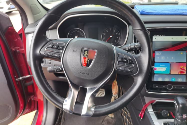 Used Roewe RX5 2018 20T Two-Wheel Drive Automatic Internet Smart Edition Steering Wheel