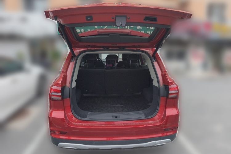 Used Roewe RX5 2018 20T Two-Wheel Drive Automatic Internet Smart Edition Trunk