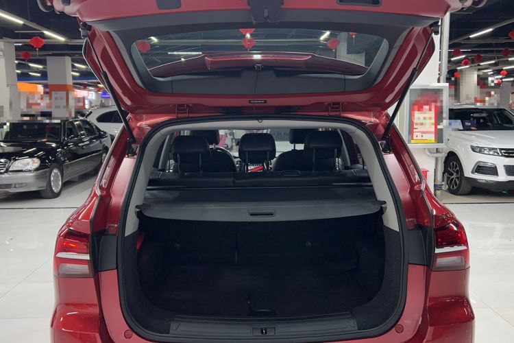 Used Roewe RX5 2018 20T Two-Wheel Drive Automatic Internet Smart Edition Trunk