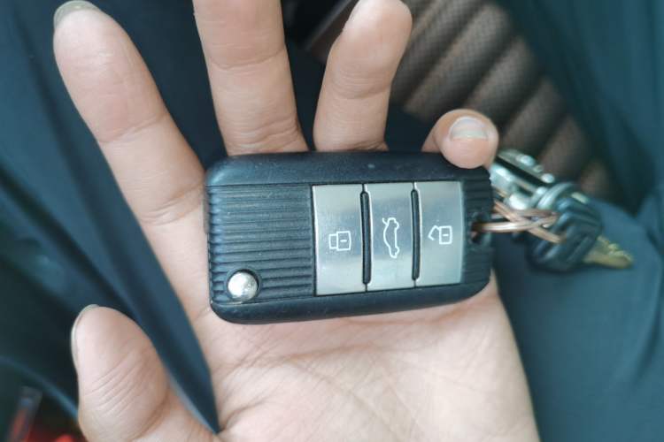 Used Roewe RX5 2018 20T Two-Wheel Drive Manual Internet Smart Edition Vehicle Key