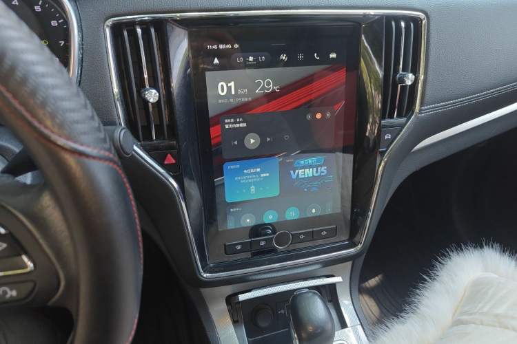 Used Roewe RX5 2018 20T Two-Wheel Drive Automatic Flagship Edition Audio And AC Panel