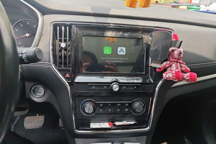 Used Roewe RX5 2018 20T Two-Wheel Drive Automatic Flagship Edition Audio And AC Panel