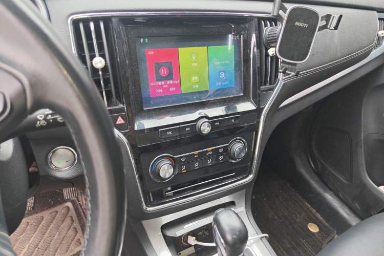 Used Roewe RX5 2018 20T Two-Wheel Drive Automatic Flagship Edition Audio And AC Panel