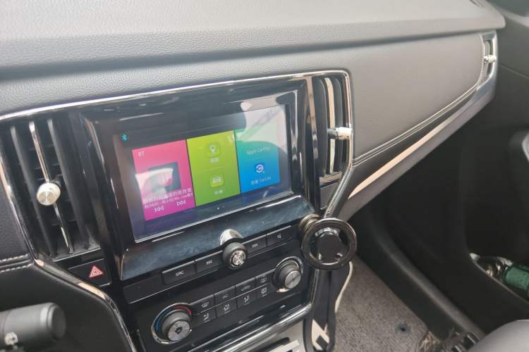 Used Roewe RX5 2018 20T Two-Wheel Drive Automatic Flagship Edition Audio And AC Panel