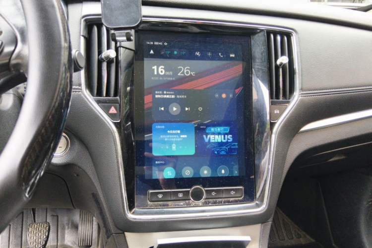 Used Roewe RX5 2018 20T Two-Wheel Drive Manual Internet Smart Edition Audio And AC Panel