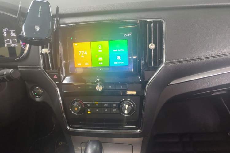 Used Roewe RX5 2018 20T Two-Wheel Drive Automatic Flagship Edition Audio And AC Panel