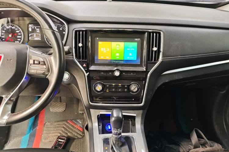 Used Roewe RX5 2018 20T Two-Wheel Drive Automatic Flagship Edition Audio And AC Panel