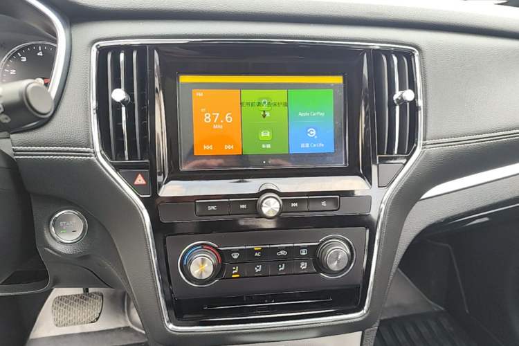 Used Roewe RX5 2018 20T Two-Wheel Drive Automatic Flagship Edition Audio And AC Panel