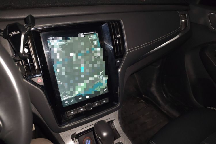 Used Roewe RX5 2018 20T Two-Wheel Drive Automatic Internet Smart Edition Audio And AC Panel