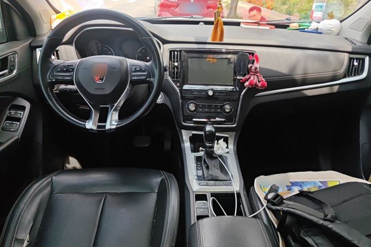 Used Roewe RX5 2018 20T Two-Wheel Drive Automatic Flagship Edition Center Console