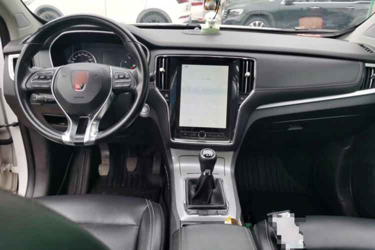 Used Roewe RX5 2018 20T Two-Wheel Drive Manual Internet Smart Edition Center Console