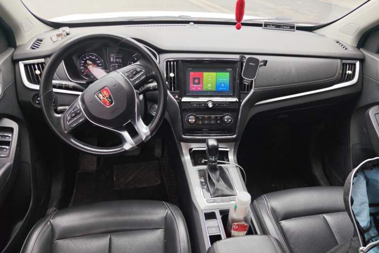 Used Roewe RX5 2018 20T Two-Wheel Drive Automatic Flagship Edition Center Console