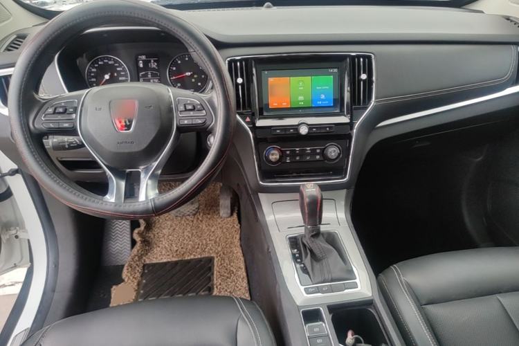 Used Roewe RX5 2018 20T Two-Wheel Drive Automatic Flagship Edition Center Console