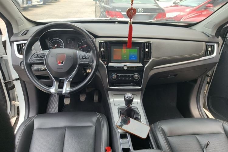 Used Roewe RX5 2018 20T Two-Wheel Drive Manual Flagship Edition Center Console