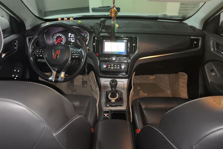 Used Roewe RX5 2018 20T Two-Wheel Drive Manual Flagship Edition Center Console