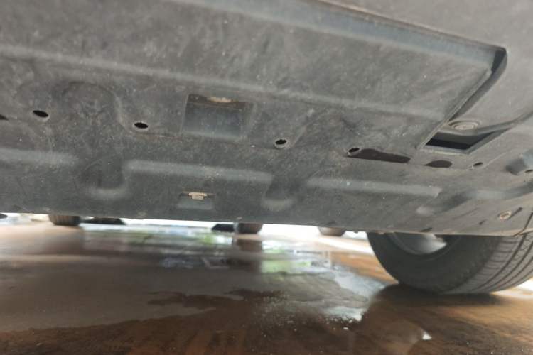 Used Roewe RX5 2018 20T Two-Wheel Drive Manual Internet Elite Edition Chassis Front