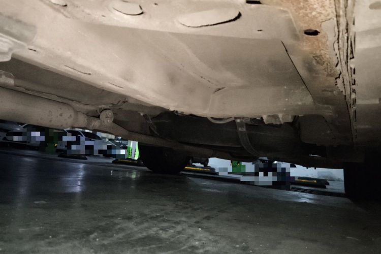 Used Roewe RX5 2018 20T Two-Wheel Drive Manual Internet Smart Edition Chassis Front Left