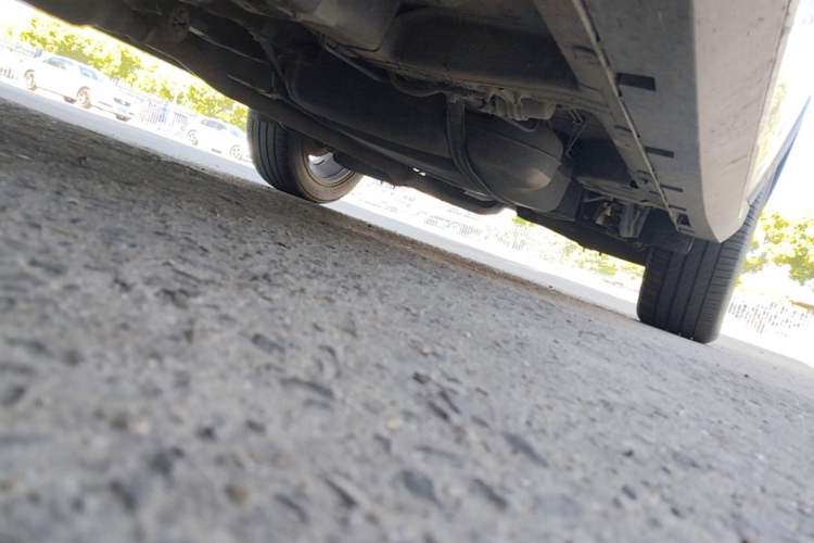Used Roewe RX5 2018 20T Two-Wheel Drive Manual Internet Elite Edition Chassis Front Left