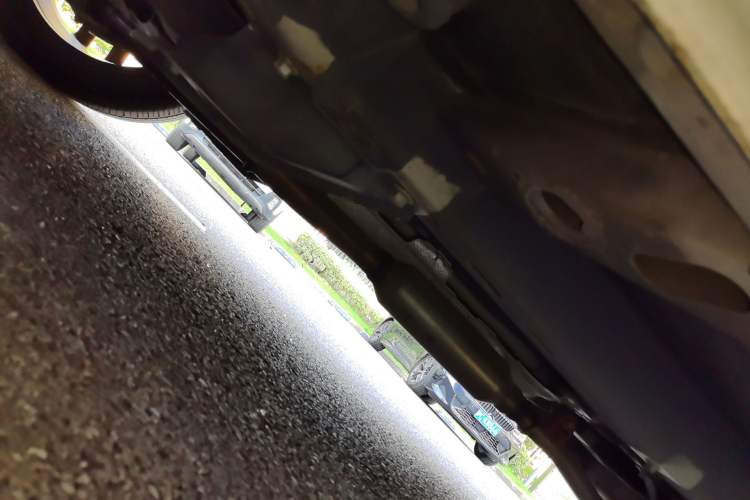 Used Roewe RX5 2018 20T Two-Wheel Drive Manual Internet Smart Edition Chassis Front Left