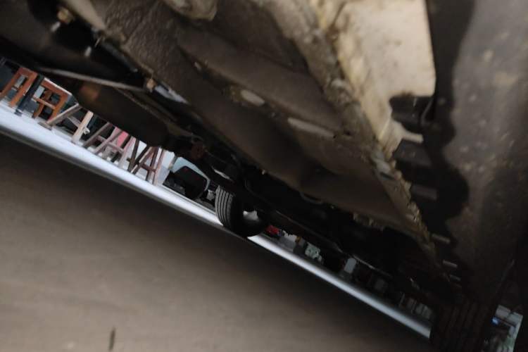 Used Roewe RX5 2018 20T Two-Wheel Drive Automatic Internet Smart Edition Chassis Front Left
