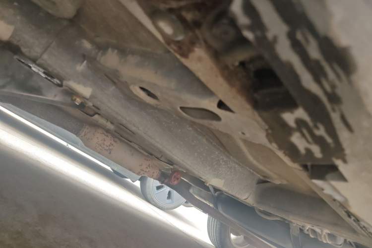 Used Roewe RX5 2018 20T Two-Wheel Drive Automatic Flagship Edition Chassis Front Left