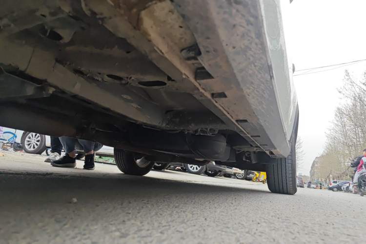 Used Roewe RX5 2018 20T Two-Wheel Drive Automatic Internet Smart Edition Chassis Front Left