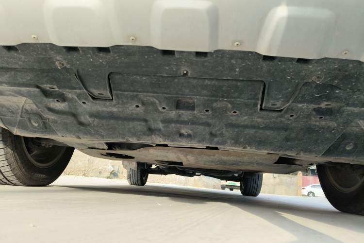 Used Roewe RX5 2018 20T Two-Wheel Drive Automatic Flagship Edition Chassis Front