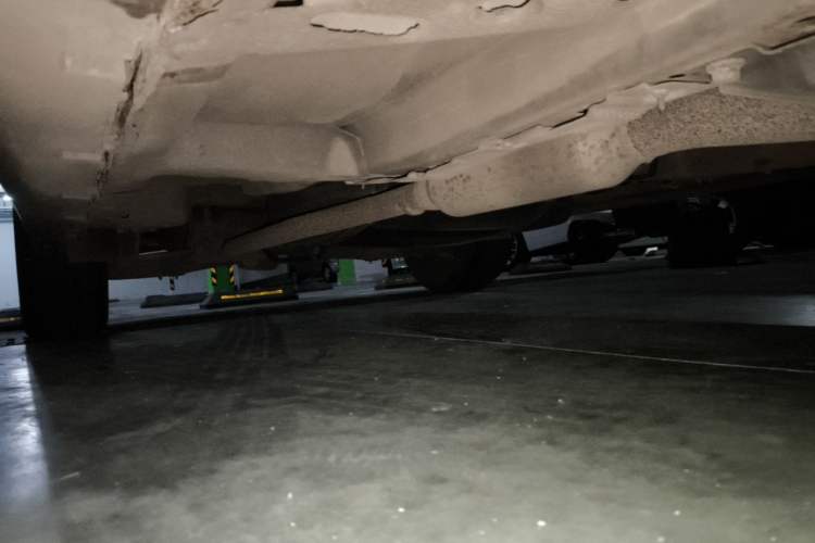 Used Roewe RX5 2018 20T Two-Wheel Drive Manual Internet Smart Edition Chassis Front Right