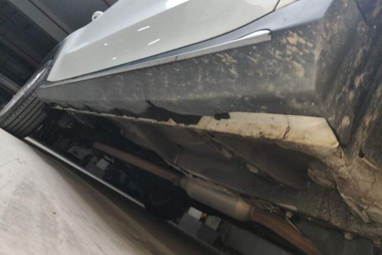 Used Roewe RX5 2018 20T Two-Wheel Drive Automatic Internet Smart Edition Chassis Front Right