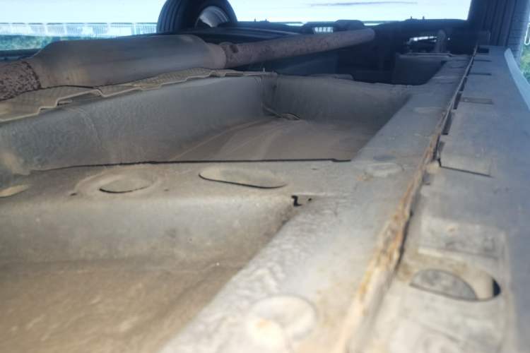 Used Roewe RX5 2018 20T Two-Wheel Drive Manual Flagship Edition Chassis Front Right