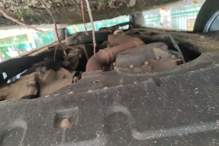 Used Roewe RX5 2018 20T Two-Wheel Drive Manual Internet Smart Edition Chassis Front