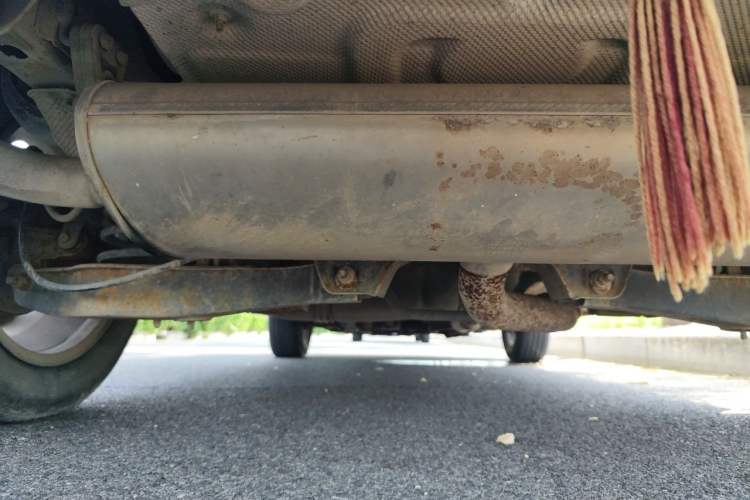 Used Roewe RX5 2018 20T Two-Wheel Drive Manual Flagship Edition Chassis Rear