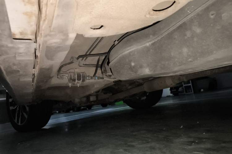 Used Roewe RX5 2018 20T Two-Wheel Drive Manual Internet Smart Edition Chassis Rear Left