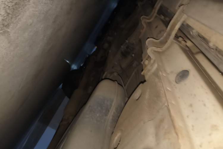 Used Roewe RX5 2018 20T Two-Wheel Drive Automatic Flagship Edition Chassis Rear Left