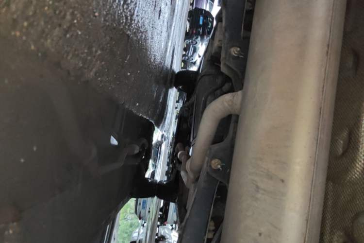 Used Roewe RX5 2018 20T Two-Wheel Drive Manual Flagship Edition Chassis Rear