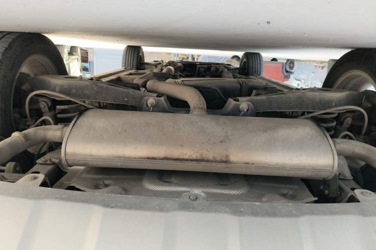 Used Roewe RX5 2018 20T Two-Wheel Drive Automatic Flagship Edition Chassis Rear
