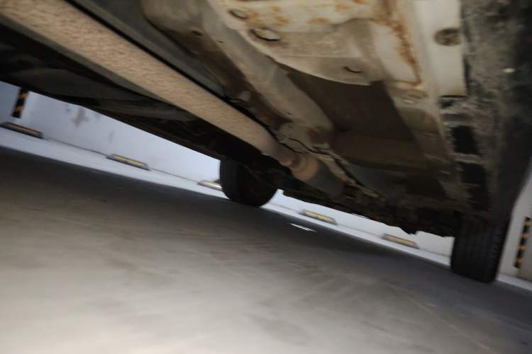 Used Roewe RX5 2018 20T Two-Wheel Drive Automatic Flagship Edition Chassis Rear Right