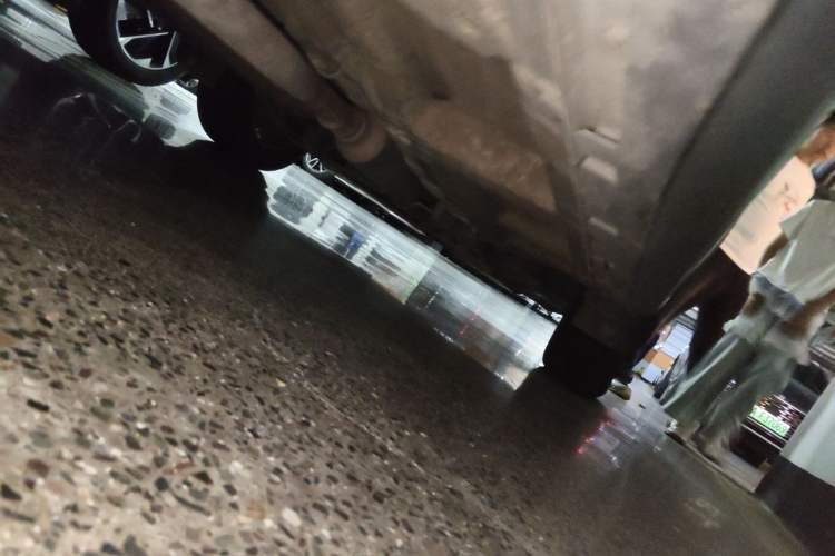 Used Roewe RX5 2018 20T Two-Wheel Drive Manual Flagship Edition Chassis Rear Right