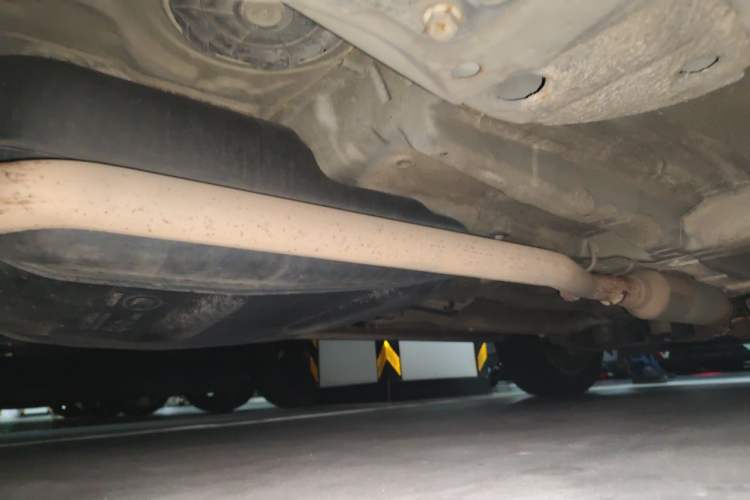 Used Roewe RX5 2018 20T Two-Wheel Drive Automatic Flagship Edition Chassis Rear Right