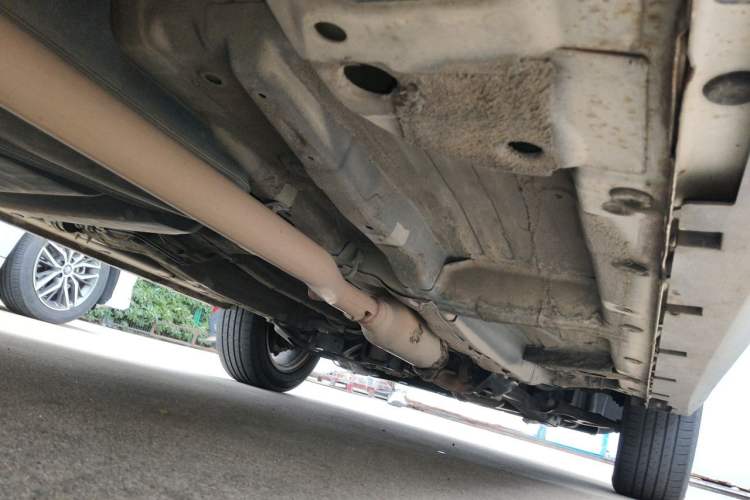 Used Roewe RX5 2018 20T Two-Wheel Drive Manual Flagship Edition Chassis Rear Right